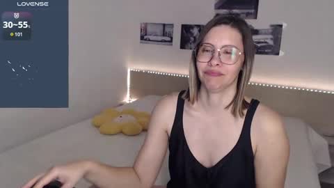 Julie online show from 12/30/24, 05:04