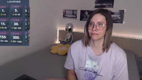 Julie online show from 01/25/25, 05:18