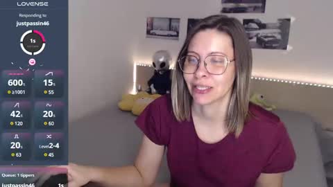 Julie online show from 01/30/25, 05:19