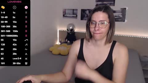 Julie online show from 02/25/25, 05:08