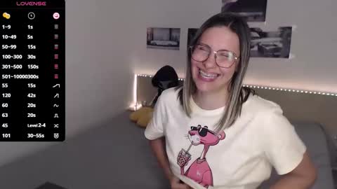 Snapshot of justmexy7 chatting on 11/22/25, 05:12 Julie online show from 11/22/25, 05:12