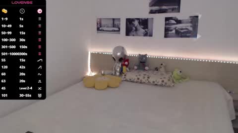 Snapshot of justmexy7 chatting on 01/10/26, 05:09 Julie online show from 01/10/26, 05:09