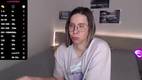 Snapshot of justmexy7 chatting on 01/19/26, 04:49 Julie online show from 01/19/26, 04:49