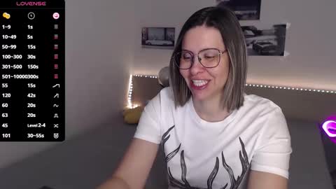 Snapshot of justmexy7 chatting on 02/02/26, 05:06 Julie online show from 02/02/26, 05:06