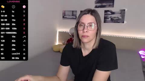 Snapshot of justmexy7 chatting on 02/14/26, 04:04 Julie online show from 02/14/26, 04:04