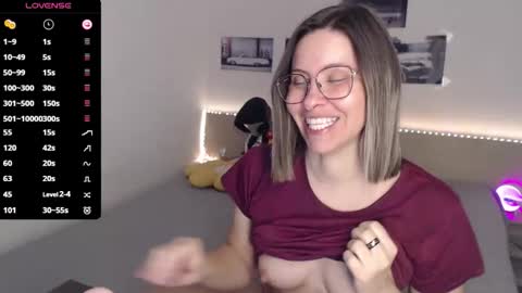 Snapshot of justmexy7 chatting on 03/04/26, 05:02 Julie online show from 03/04/26, 05:02