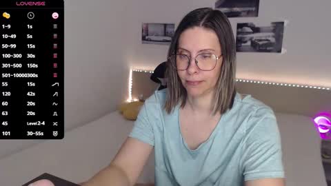 Snapshot of justmexy7 chatting on 04/06/26, 04:46 Julie online show from 04/06/26, 04:46