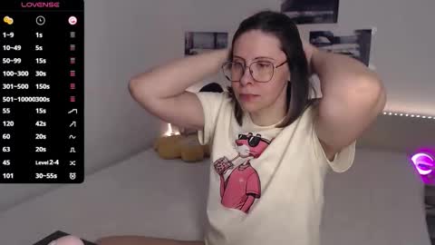 Snapshot of justmexy7 chatting on 04/07/26, 04:02 Julie online show from 04/07/26, 04:02