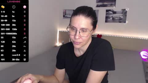 Snapshot of justmexy7 chatting on 05/12/26, 04:15 Julie online show from 05/12/26, 04:15