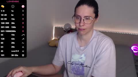 Snapshot of justmexy7 chatting on 05/23/26, 04:07 Julie online show from 05/23/26, 04:07