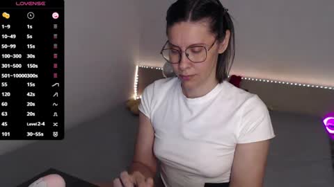 Snapshot of justmexy7 chatting on 07/09/26, 04:11 Julie online show from 07/09/26, 04:11