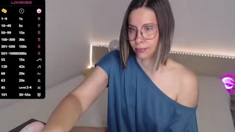 Snapshot of justmexy7 chatting on 07/17/26, 04:08 Julie online show from 07/17/26, 04:08