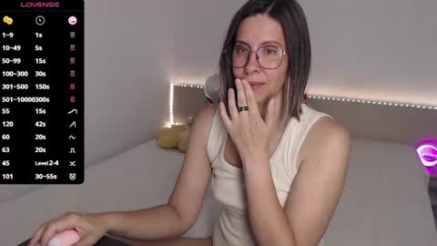 Snapshot of justmexy7 chatting on 07/19/26, 03:54 Julie online show from 07/19/26, 03:54