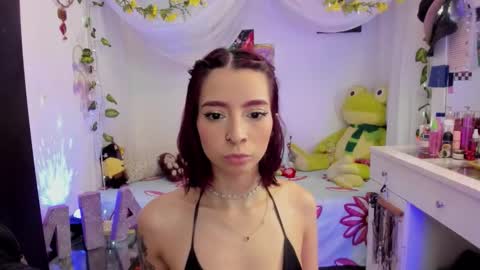 Mia online show from 12/20/25, 12:07