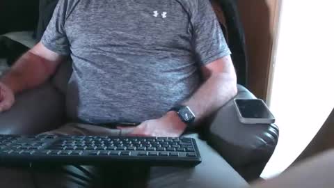 Snapshot of justpleased2behere chatting on 11/04/25, 02:05 here to Have Fun online show from 11/04/25, 02:05