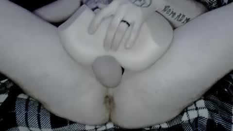 Tyler online show from 10/25/25, 04:46