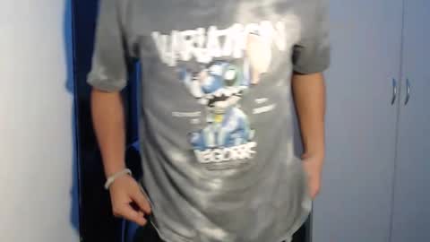 Snapshot of justtempdwayne chatting on 10/31/25, 06:53 dwayne online show from 10/31/25, 06:53