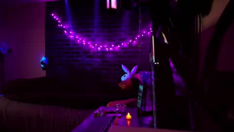 Eetantungfuk Mias online show from 12/02/24, 05:15