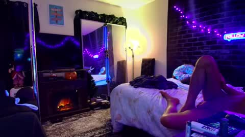 Eetantungfuk Mias online show from 12/10/24, 09:55