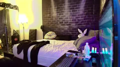 Eetantungfuk Mias online show from 12/12/24, 06:57