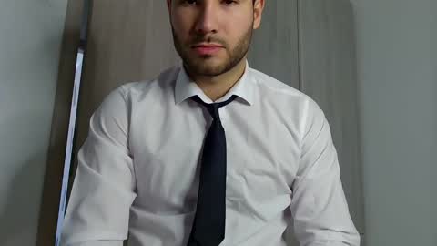 Justin online show from 02/11/25, 06:19