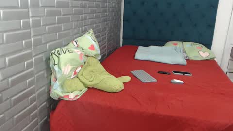 Snapshot of juviaandgray chatting on 01/17/25, 07:38 juviaandgray online show from 01/17/25, 07:38