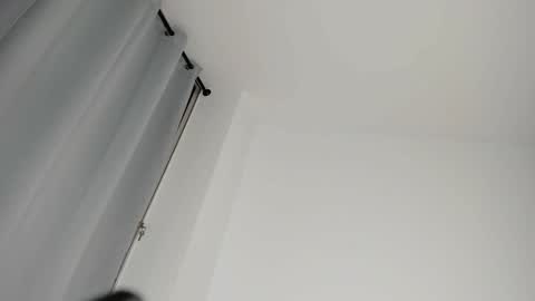 Snapshot of jvenuss chatting on 11/12/25, 12:00 ees 3 online show from 11/12/25, 12:00