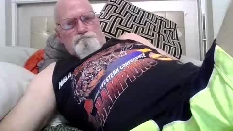 k109609 online show from 11/04/25, 03:27
