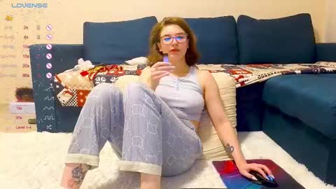 Snapshot of k1tty_cute chatting on 02/11/25, 07:27 KITTY AND NICK Broadcast start time 10 am and 10 pm Moscow time online show from 02/11/25, 07:27