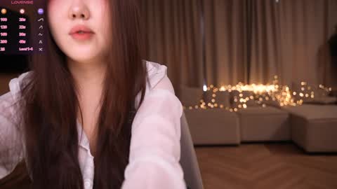 Snapshot of k_kimikooo chatting on 03/21/26, 08:19 Amely online show from 03/21/26, 08:19