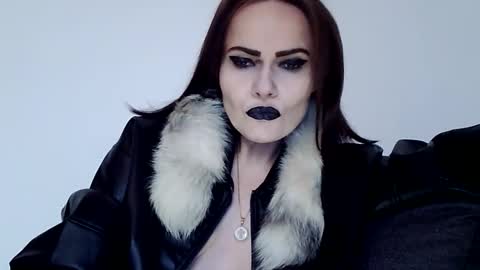 k_queen36 online show from 12/14/25, 10:09