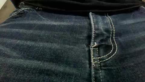 Snapshot of ka82 chatting on 04/16/26, 10:12 ka82 online show from 04/16/26, 10:12