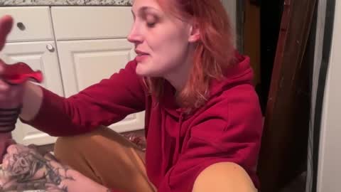 Snapshot of kaceelynn chatting on 11/07/25, 10:04 Kac online show from 11/07/25, 10:04