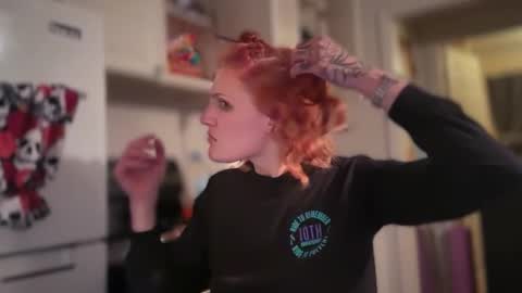 Snapshot of kaceelynn chatting on 11/12/25, 10:41 Kac online show from 11/12/25, 10:41