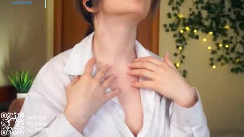 Snapshot of kacyboone chatting on 10/01/25, 05:35 Tate online show from 10/01/25, 05:35