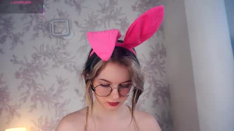 Snapshot of kacyboone chatting on 10/27/25, 06:06 Tate online show from 10/27/25, 06:06