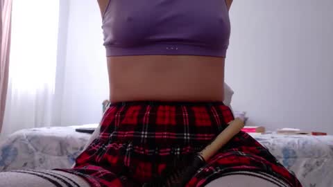 Snapshot of kad_kad chatting on 12/21/25, 04:03 Kanela online show from 12/21/25, 04:03