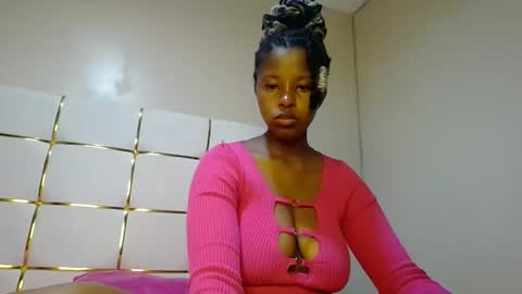 Snapshot of kadime001 chatting on 02/18/25, 07:09 kadime online show from 02/18/25, 07:09