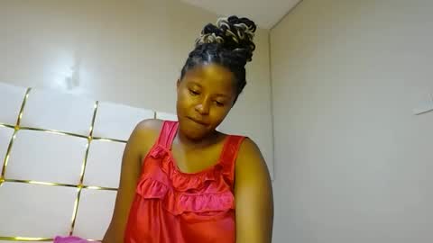 Snapshot of kadime001 chatting on 02/19/25, 08:52 kadime online show from 02/19/25, 08:52