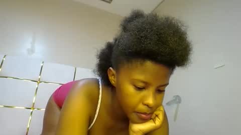 Snapshot of kadime001 chatting on 02/27/25, 11:59 kadime online show from 02/27/25, 11:59