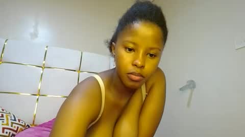 Snapshot of kadime001 chatting on 02/28/25, 09:25 kadime online show from 02/28/25, 09:25