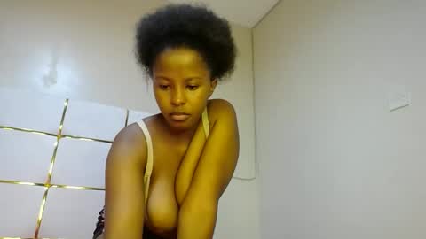 Snapshot of kadime001 chatting on 02/28/25, 11:12 kadime online show from 02/28/25, 11:12