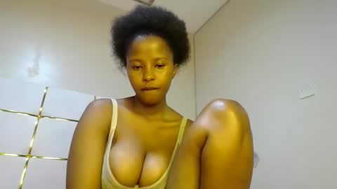 Snapshot of kadime001 chatting on 03/01/25, 02:15 kadime online show from 03/01/25, 02:15