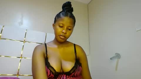 Snapshot of kadime001 chatting on 03/11/25, 11:26 kadime online show from 03/11/25, 11:26