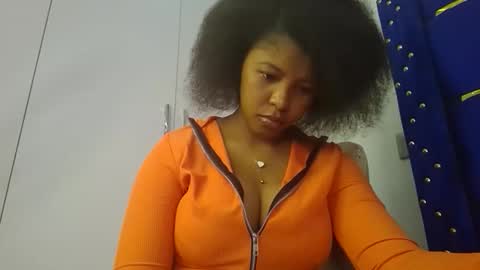 Snapshot of kadime001 chatting on 10/19/25, 07:03 kadime online show from 10/19/25, 07:03