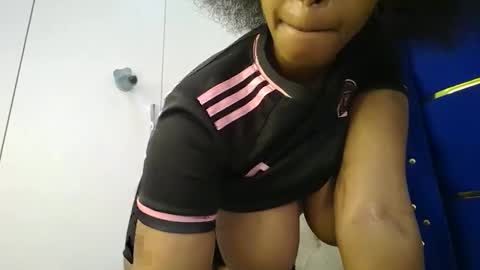 Snapshot of kadime001 chatting on 11/08/25, 07:34 kadime online show from 11/08/25, 07:34