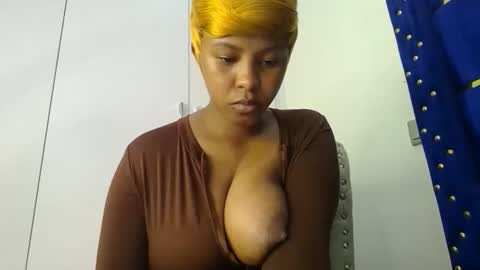 Snapshot of kadime001 chatting on 11/12/25, 06:08 kadime online show from 11/12/25, 06:08