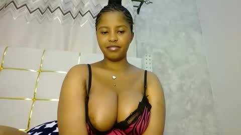 Snapshot of kadime001 chatting on 12/02/25, 01:44 kadime online show from 12/02/25, 01:44