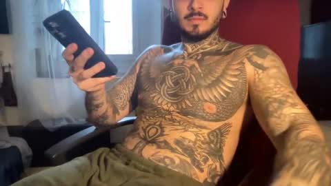 Snapshot of kadmon33 chatting on 11/06/25, 01:34 kadmon33 online show from 11/06/25, 01:34