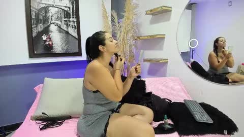 Antonella online show from 01/12/26, 04:39